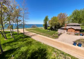 Golden Hour Lakefront Retreat - Fire Pit - Dogs - Image 2