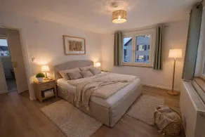 Cozy Home /Central, cozy and spacious where - Image 2