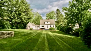 The Berkshire Quintessential Cape downtown Lenox - Image 4