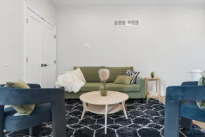 Hideaway w/ Private Rooftop, Games & Free Parking - Image 4