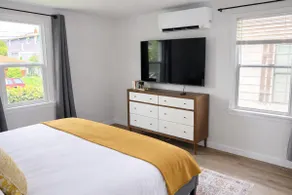Family‑Friendly 3BR in Seward Park • Walkable - Image 5