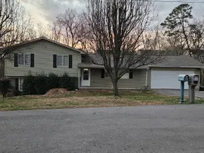 Newly remodeled 5 bedroom W Knoxville 20 min to UT - Image 2