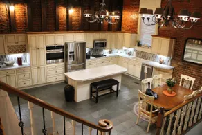 The Downtown Loft - Image 2