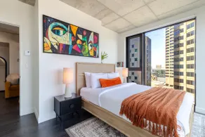 MTL Best condo 2 - Image 4