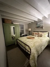 Vineyard House Two - Image 4