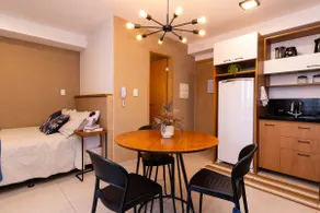Central studio, gym, air, pool, garage - Image 5