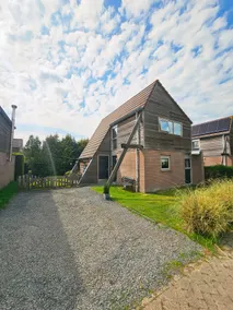 Lake House Grou - Image 3