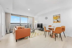 Modern 2BR City APT with Lake Views, Pool n Gym - Image 3