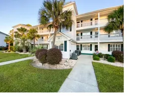 D2 Bishop on the Green 2 BR 2 BA Condo Colonial Charters Golf Course - Image 2