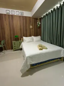 Cozy Modern Condo/ 1-Min Walk to SM Lanang - Image 3