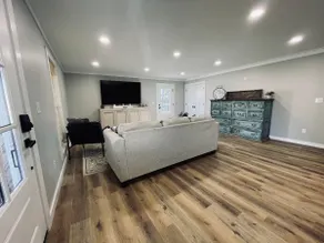 The Blue House Jr - Image 4