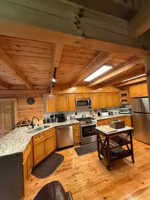 Senoia Rustic Retreat - Image 2
