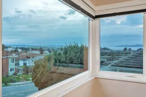 Golden Gate Sunset Home Base, Perfectly Located! - Image 4