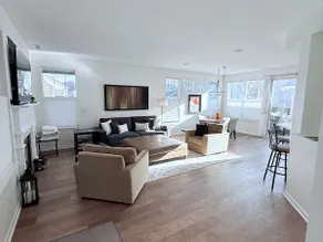 Orenco Cottage with King and Queen Ensuites - Image 2