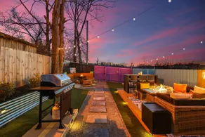 Group Stay 1mi-Downtown Hot Tub Outdoor TV - Image 2