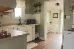 Cute & Cozy 2 BR Cottage with view of Lake Erie - Image 2