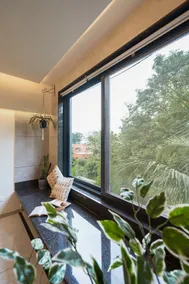 Lux 3BHK | Bathtub | Palm View | Alkapuri Central - Image 3