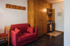 Retreat in Senales with pool, parking, and summer relaxation - Image 2