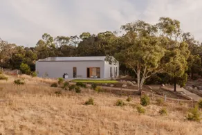 Ironbark Guesthouse Bells Beach - Image 2