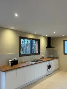 Modern house in the countryside - Image 5