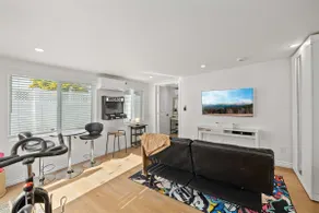 Stylish Guest Suite | Arcade, Patio, BBQ, Fire Pit - Image 2