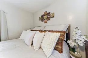 Cozy ”Poolhouse” Retreat - FIFA Host - Image 3
