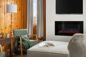 Quiet lakefront cottage with hot tub & fireplace - Image 3