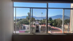 Downtown apartment with beautiful views - Image 3