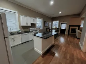 Modern 2BR Walk-Out Suite | 2 Baths | UpperMission - Image 3