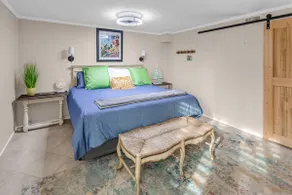Serene Lakefront Guest Suite~ Private Bath & Entry - Image 3