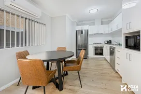 KozyGuru | Penrith | Spacious Ground Floor Gem - Image 3