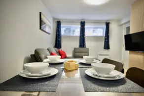 Modern, cozy, near Metro, Place Bell, Free Parking - Image 5
