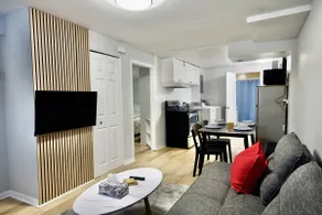 Modern, cozy, near Metro, Place Bell, Free Parking - Image 4