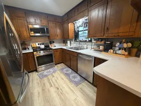 Lonoke Lane Escape | Family Retreat • Workspace - Image 4