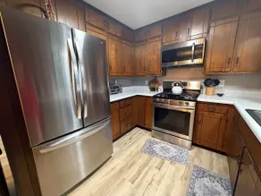 Lonoke Lane Escape | Family Retreat • Workspace - Image 5