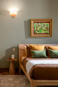 Luxurious, Tastefully Designed Lodge for Gathering - Image 2