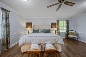 Updated Farmhouse Retreat Near Kerr Lake - Image 4