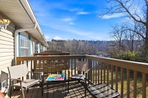 Lake Views•Near SDC•Game Nights•2 Decks•King Bed! - Image 2