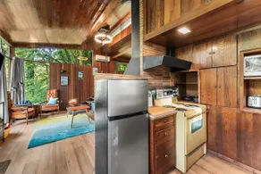 Witt's End - Retro River Cabin - Image 4