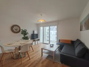 DBT- New apartment with balcony, beach 50 m away - Image 2