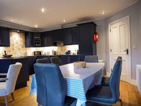 The Snug at Dingle - Image 3