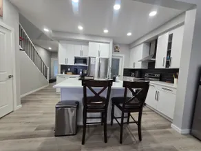 Modern home for groups | Near YEG Airport - Image 2