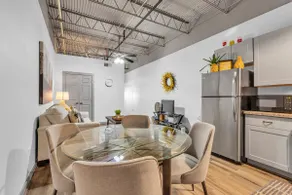 111 1BR Oil Man Suites 233! | Old Baytown - Image 4
