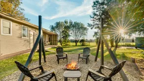 Cozy Coastal Retreat-16+ ppl, Farm Views & Firepit - Image 3