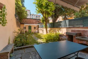 Design and comfort with a private garden - Image 4