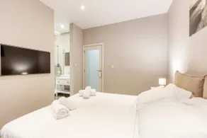Central Msida Apartment Workspace Wi-fi A C - Image 5