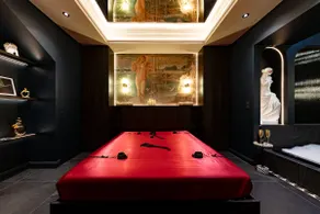Love Room Pablo - Luxury & Spa Bath - Image 3