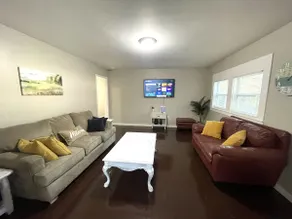 The Magnolia / Cozy • Convenient • Urban • Vibrant - Image 2