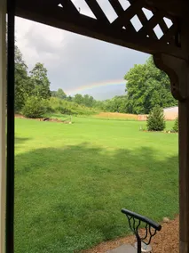 Elizabethton Iron Mountains and garden views - Image 2
