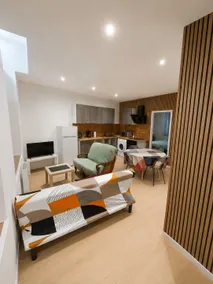 Comfortable, entire 3-room apartment in the historic center of Montluçon - Image 2